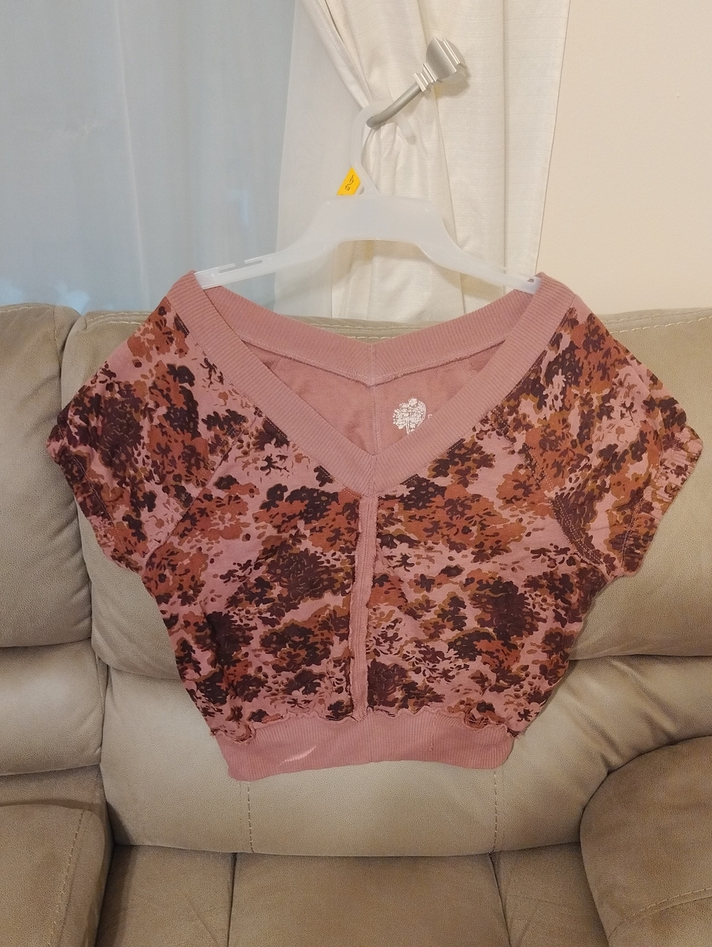Women’s Pink Floral V-Neck Short Sleeve Blouse